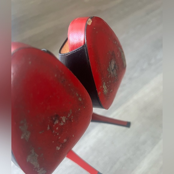 Christian Louboutin heels 👠❌SOLD❌ - Picture 8 of 11